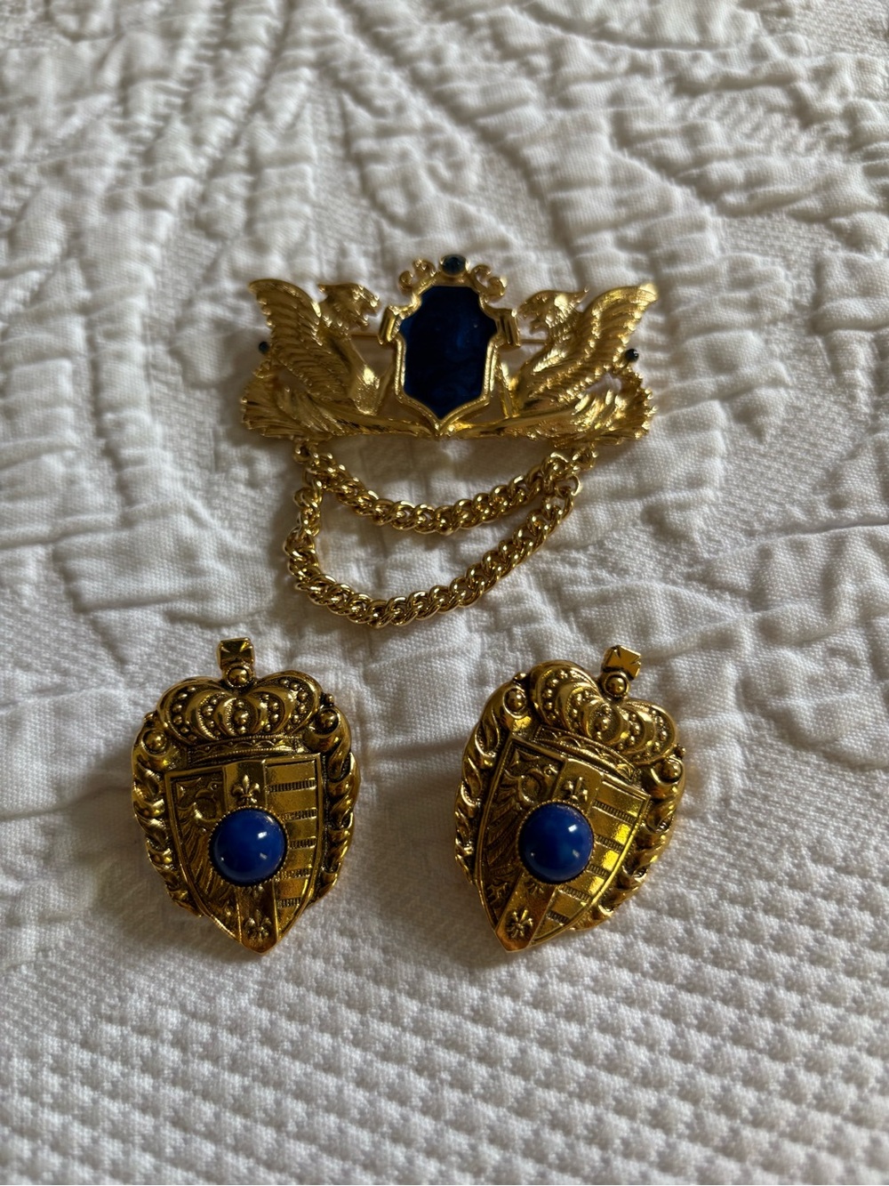 Vintage Triffari griffin coat of arms brooch blue pierced shield earrings